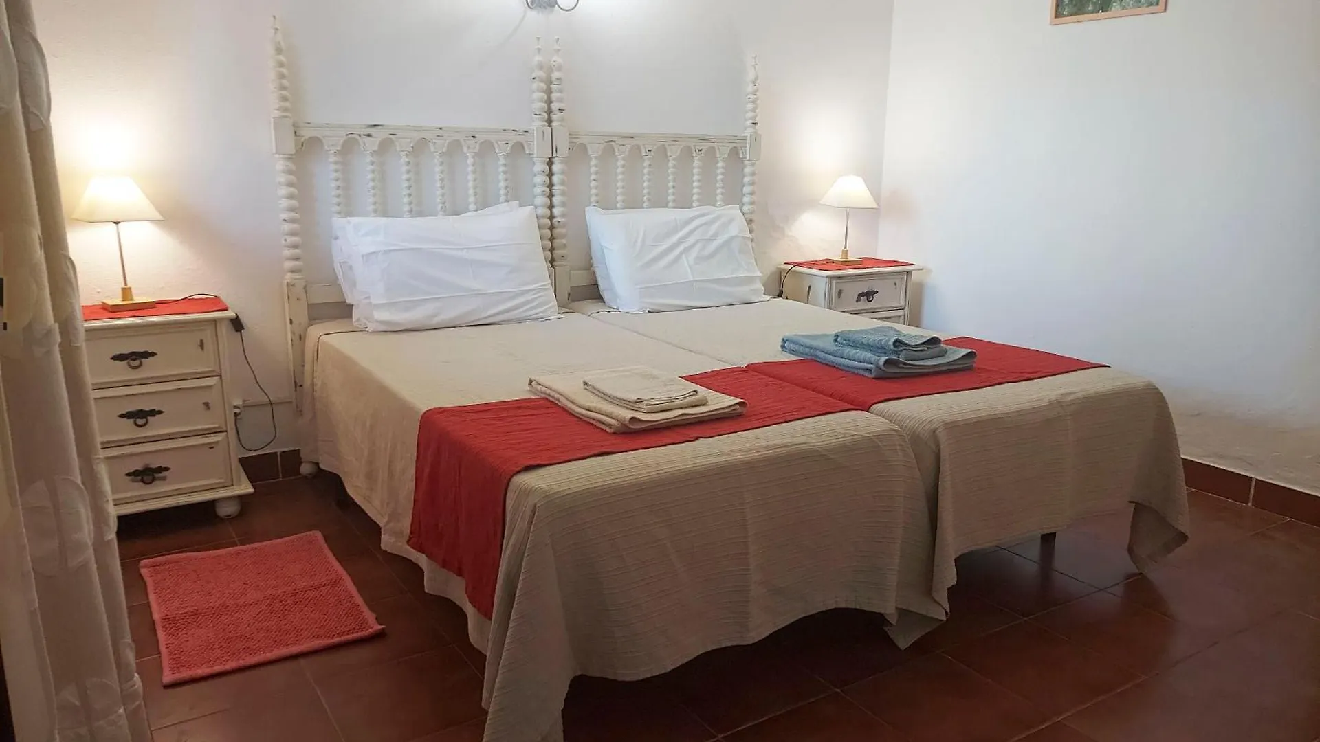 Hotel Vivenda Os Silvas Odiáxere Affittacamere