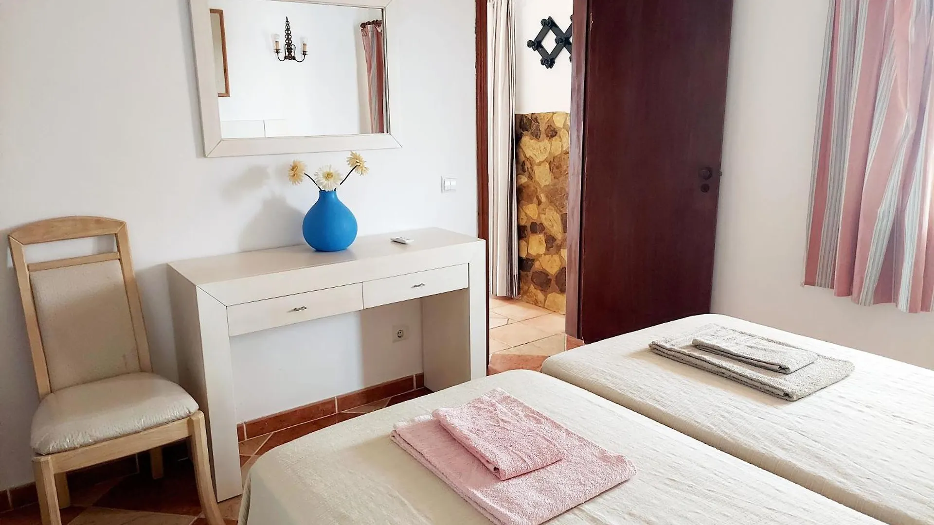 Hotel Vivenda Os Silvas Odiáxere